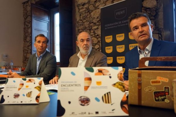 El Gobierno canario y la FEHT presentan el ‘Programa de encuentros con el producto local’