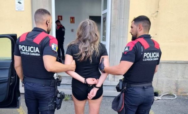 La Polic&iacute;a Auton&oacute;mica detiene a una mujer con una orden de ingreso en prisi&oacute;n en Gran Canaria