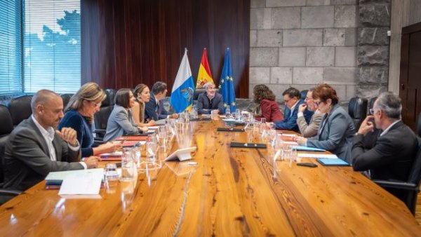 El Gobierno de Canarias aprueba 1.132,4 millones de euros para los convenios de dependencia en el período 2025-2028