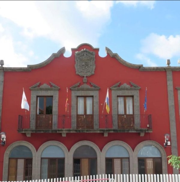 El Grupo de Gobierno de Guía de Gran Canaria celebra la confirmación de la legalidad de la situación de los concejales Nayra Pérez y José Estévez