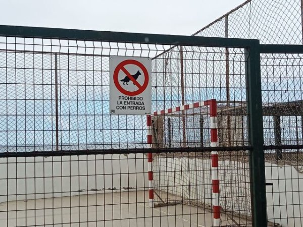 Las Concejal&iacute;as de Deportes y Bienestar Animal refuerzan la seguridad e higiene en las instalaciones deportivas municipales con nueva carteler&iacute;a informativa