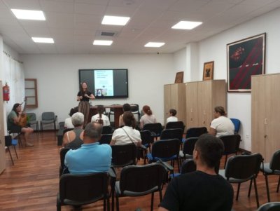 Valleseco clausura con &eacute;xito el taller de poes&iacute;a improvisada acercando la tradici&oacute;n verseadora a las nuevas generaciones