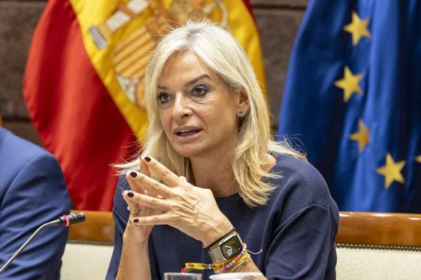 Monz&oacute;n aboga por que el Plan Integral contra el Tabaquismo delimite los espacios sin humo y la ficha financiera