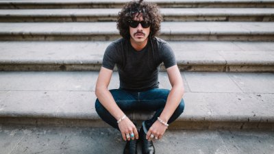 Said Muti presenta la versión más íntima y acústica en su gira ‘Los abrazos furtivos’