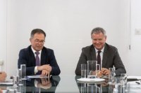 Canarias y las Islas Baleares ponen en com&uacute;n los retos del sector del transporte en los territorios insulares