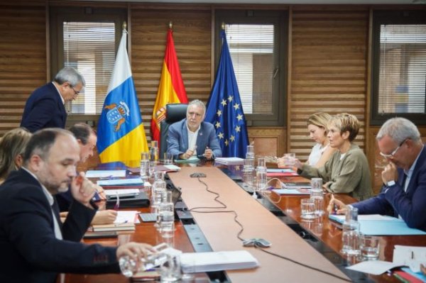 Sanidad inicia la contratación de las obras de derribo del Colegio Universitario de Las Palmas