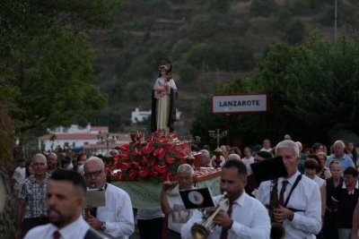 Valleseco: La festividad de Santa Rosa de Lima celebra su 33.&ordf; edici&oacute;n con la tradicional subida de la imagen