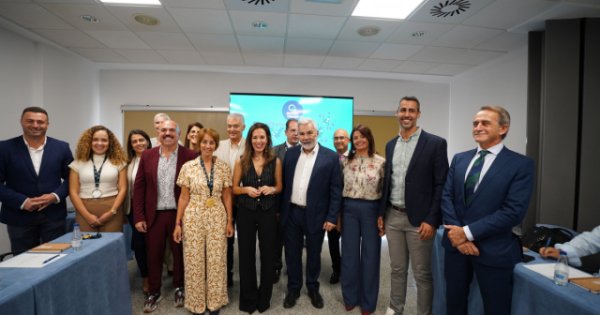 La Consejera de Turismo en su primera reunión con la AMTC, reconoce a la entidad como “interlocutor necesario” para el desarrollo del sector