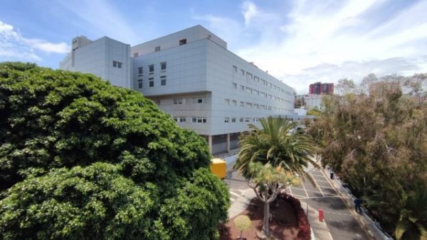 El Hospital de La Candelaria reduce a menos de 30 días las intervenciones en pacientes con cáncer de mama