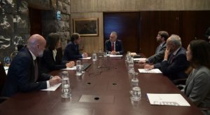 Torres resalta el atractivo de las islas tras decidir Philip Morris traer parte de su producci&oacute;n a Canarias