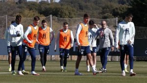 España se la juega en Grecia, donde nunca ha perdido