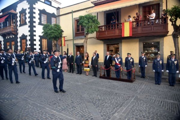 Teror acogió por primera vez la Jura de Bandera para civiles organizada por el Ejército del Aire