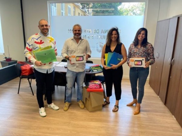 El Festival Universitario UNIFEST recaudó más de 1.200 euros que han sido destinados a material escolar para las familias con menos recursos