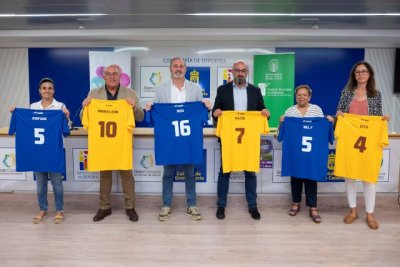 La Consejer&iacute;a de Deportes y la Asociaci&oacute;n de Mujeres Deportistas Canarias celebran la I edici&oacute;n de la Fiesta del F&uacute;tbol Femenino 2022