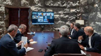 El Gobierno trabaja en un plan a tres meses para responder a las necesidades básicas de los afectados en Venezuela