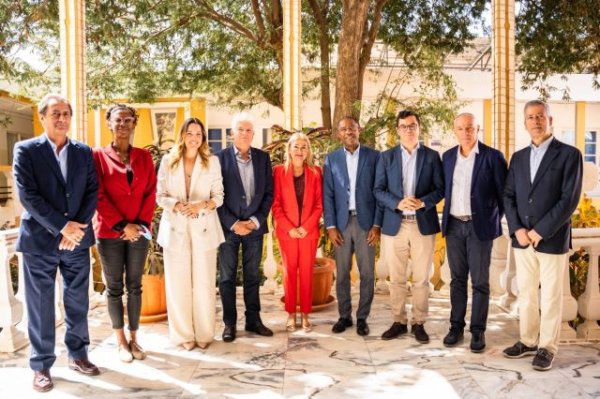 El Gobierno de Canarias y la Câmara de Praia establecen líneas de colaboración para cooperar en proyectos europeos
