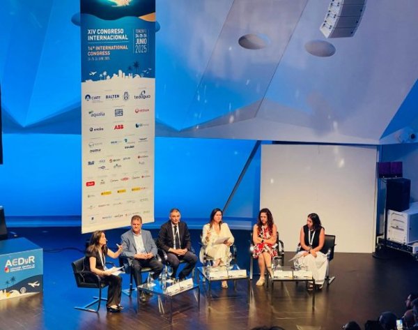 Canarias defiende la importancia de la desalación y reutilización para garantizar el abastecimiento de agua