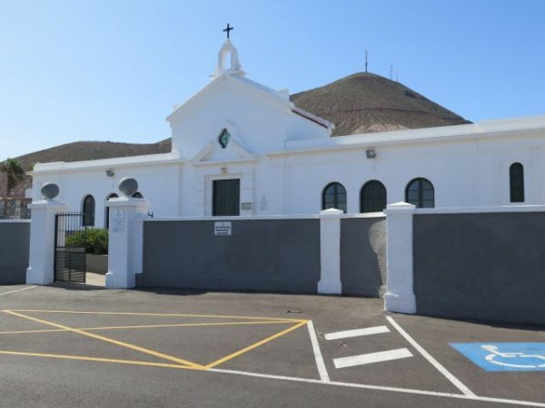 Guía: Los cementerios municipales de La Atalaya y Montaña Alta abren sus puertas este domingo Día de la Madre