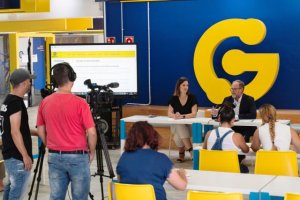 Guaguas Municipales activa la prueba piloto para el acceso a sus vehículos de scooters para personas con discapacidad