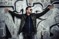 Stefano Fucili reinterpreta la canci&oacute;n escrita hace 20 a&ntilde;os con Lucio Dalla