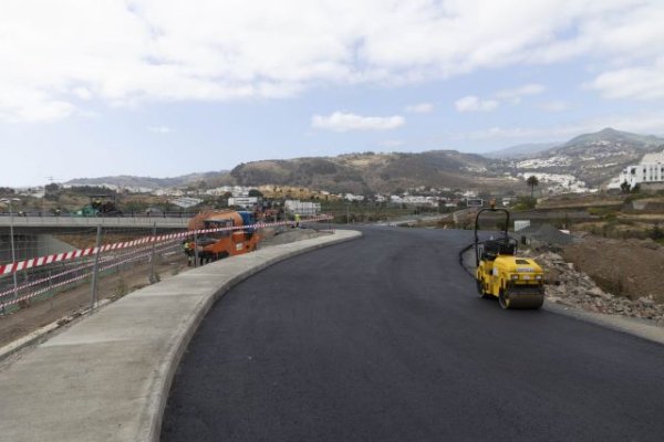 Obras Públicas culmina el asfaltado de la nueva conexión de Arucas con la Circunvalación