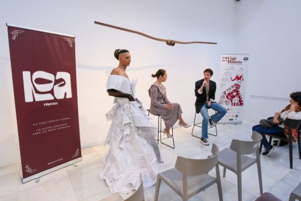 Se presenta la propuesta ‘Un viaje por la historia de Gran Canaria’, que fusiona su  propuesta la lírica en directo y la alta costura