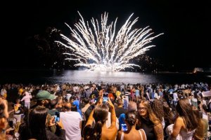 Gáldar: Sardina vivió una mágica Noche de San Juan Marinero con música y fuegos artificiales