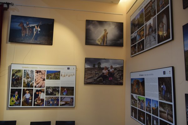 Gáldar: La Sala Sábor acoge la exposición fotográfica &#039;Pastores de volcanes y alisios&#039; en el marco de la XXV Feria del Queso
