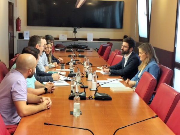 El Ministerio de Transición Ecológica y el IDAE se interesan por la OTC del Cabildo