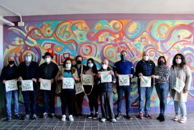 Villa de Moya: Entregado el premio a la ganadora del II Concurso Ilustrativo de la tradicional talega de San Antonio 2022
