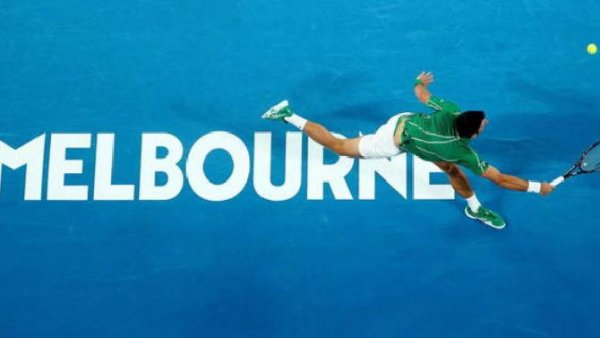 Dos tercios de los australianos creen que Djokovic deber&iacute;a ser deportado
