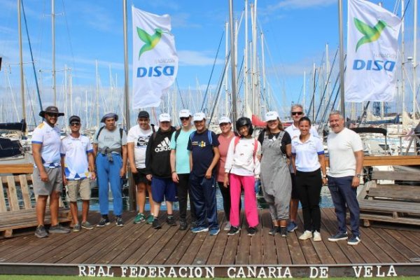 Vuelve Un mar para todos, el proyecto de Fundaci&oacute;n DISA, en colaboraci&oacute;n con la Real Federaci&oacute;n Canaria de Vela