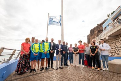 Gáldar: La Bandera Azul ya luce en la Bahía de Sardina por décimo verano consecutivo
