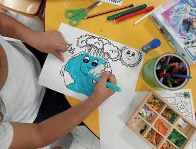 La Escuela de Pediatr&iacute;a del Hospital La Candelaria fomenta el cuidado medioambiental entre los menores ingresados