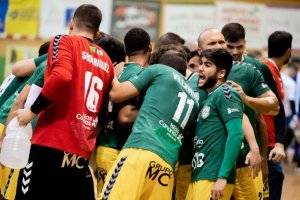 Balonmano: El Km13 Gáldar vence e ilusiona ante el Magope Seis Do Nadal (30-21)