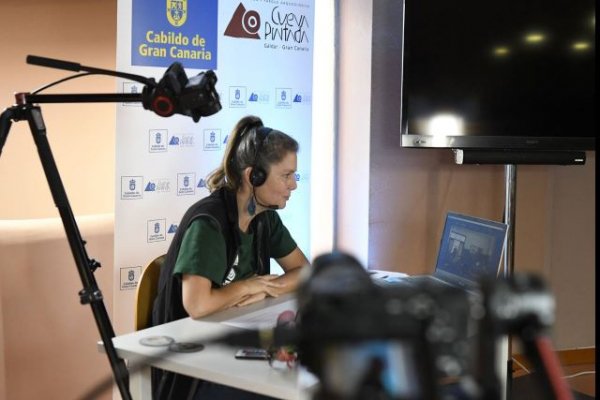 La arqueología y el mundo marino se dan la mano en Cueva Pintada en ‘Macaronight’