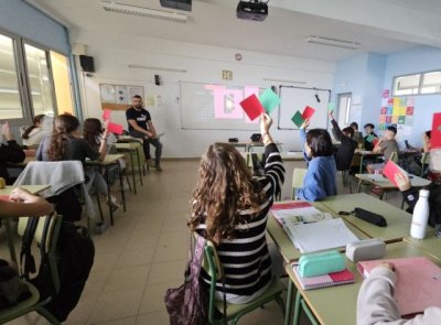 El Consejo General de Trabajo Social reconoce la labor del proyecto Por-No Hablar, financiado por Juventud