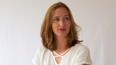 La escritora Marta Barrio habla de Almudena Grandes en el Taller Literario sobre la autora madrile&ntilde;a en la Casa-Museo P&eacute;rez Gald&oacute;s