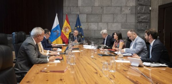 El Gobierno remite al Parlamento el informe de ejecución del Plan Reactiva Canarias de 2021