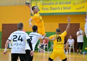 El Balonmano Gáldar vende cara la derrota ante Calvo Xiria (30-31)