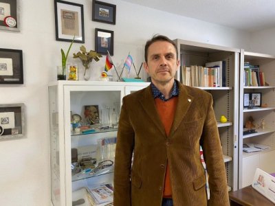 Un enfermero del Hospital de La Candelaria, nombrado acad&eacute;mico de honor de la Academia de Ciencias de la Enfermer&iacute;a