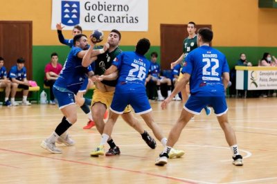 Balonmano: El Km13 G&aacute;ldar tropieza ante Granitos Ib&eacute;ricos Carballal (30-26)