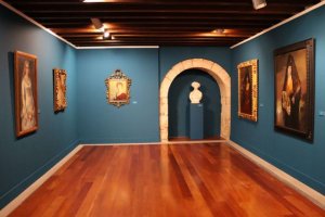La Casa-Museo Pérez Galdós propone un recorrido guiado por la exposición &#039;Mujeres de aquella época&#039; de la mano de su comisario