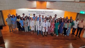 El Hospital Doctor Negrín homenajea a 57 especialistas que han finalizado su período formativo