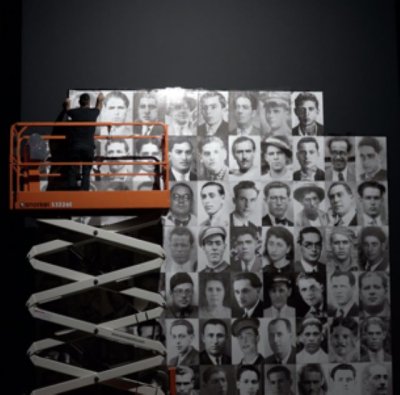 Una acci&oacute;n sonora completa el &lsquo;Monumento a la Oscuridad&rsquo; en el Espacio Cultural El Tanque