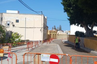 G&aacute;ldar: Corte a partir de este martes de la entrada a la calle Real de San Sebasti&aacute;n por obras de mejora