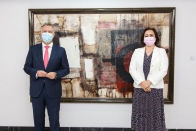 Ángel Víctor Torres recibe a la embajadora de España en Mauritania, Miriam Álvarez de la Rosa