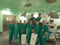 El Hospital Doctor Negrín recicla en su área quirúrgica una media de 14 toneladas de papel y plástico al año