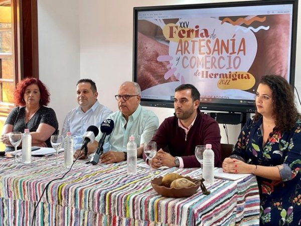 Hermigua acogerá una treintena de oficios artesanales en una nueva edición de su feria de artesanía y comercio (Vídeo)