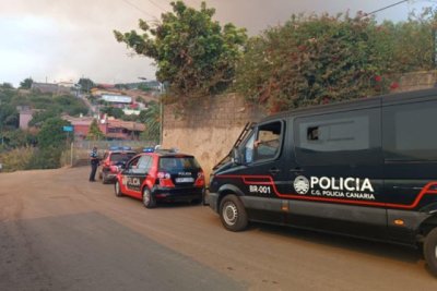 La Polic&iacute;a Canaria lleva a cabo 1.400 intervenciones en el dispositivo de seguridad del incendio de Tenerife